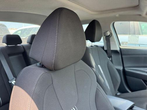 Amazon Gray 2025 Hyundai ELANTRA SEL