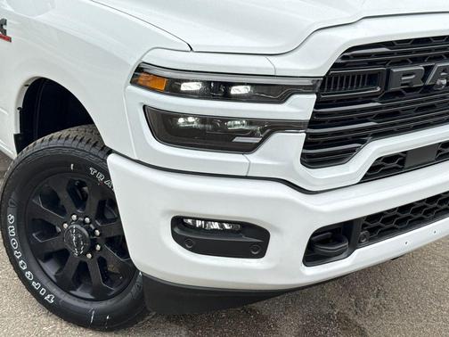 2026 RAM 2500 Laramie Crew Cab 4x4 6'4' Box