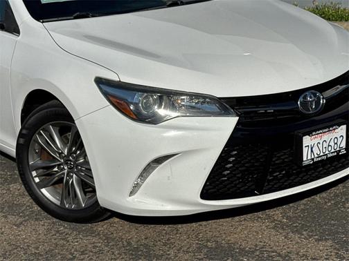 2015 Toyota Camry SE
