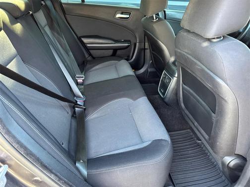 2015 Dodge Charger SE