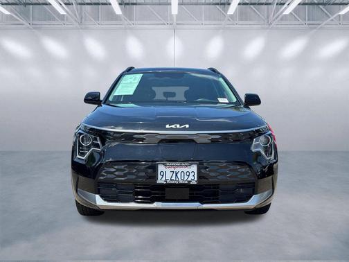 Aurora Black 2024 Kia Niro EV Wind