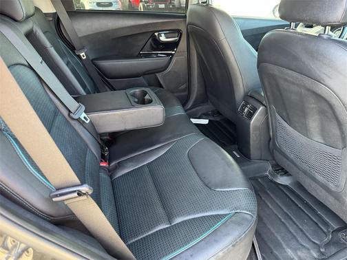 2022 Kia Niro EV EX Premium