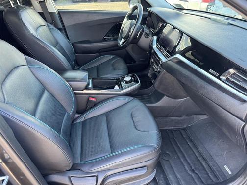 2022 Kia Niro EV EX Premium