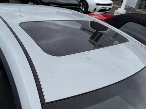Classic Silver Metallic 2017 Toyota Corolla SE