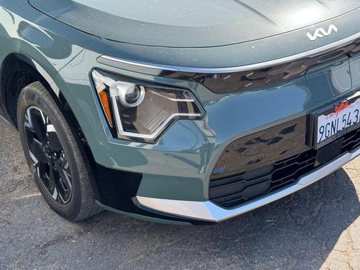 Cityscape Green 2023 Kia Niro EV Wind