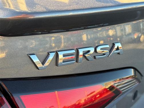 2020 Nissan Versa 1.6 S