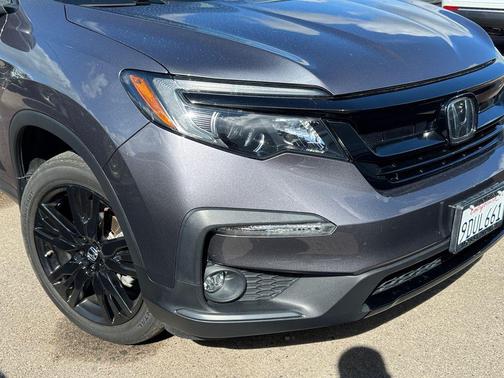 Gray 2022 Honda Pilot 2WD Special Edition