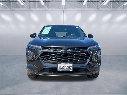 Mosaic Black Metallic 2024 Chevrolet Trax FWD 1RS