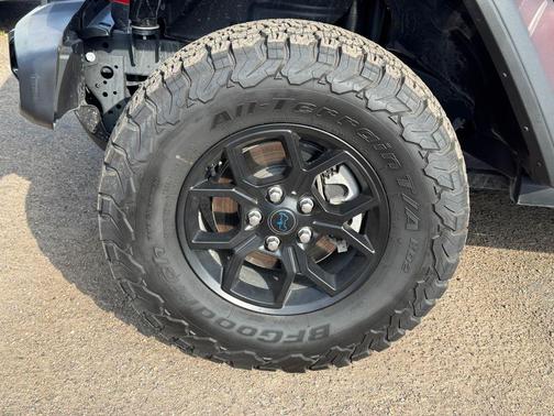 Firecracker Red Clearcoat 2025 Jeep Wrangler 4xe Willys
