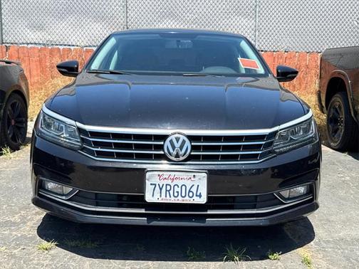 2017 Volkswagen Passat 1.8T SE