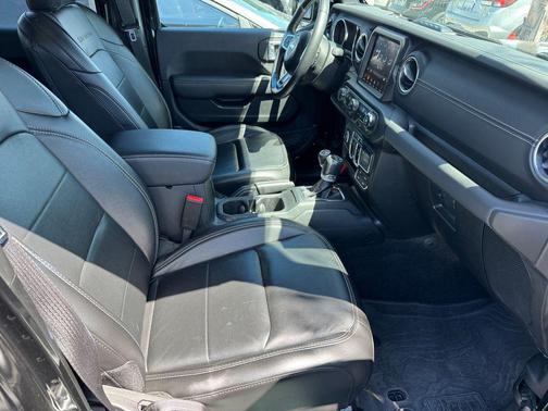 Black Clearcoat 2023 Jeep Wrangler Sahara 4xe