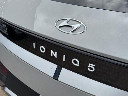 Cyber Gray 2024 Hyundai IONIQ 5 SEL