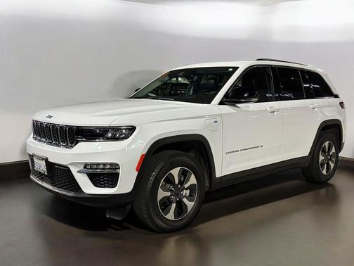 Bright White Clearcoat 2023 Jeep Grand Cherokee 4xe Base