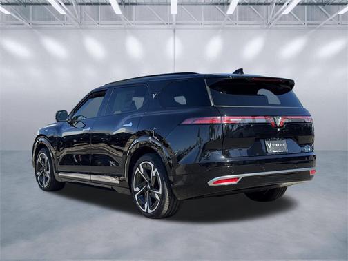 2024 VinFast VF 9 Plus