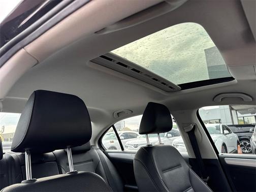 2014 Volkswagen Jetta Auto SE w/Connectivity