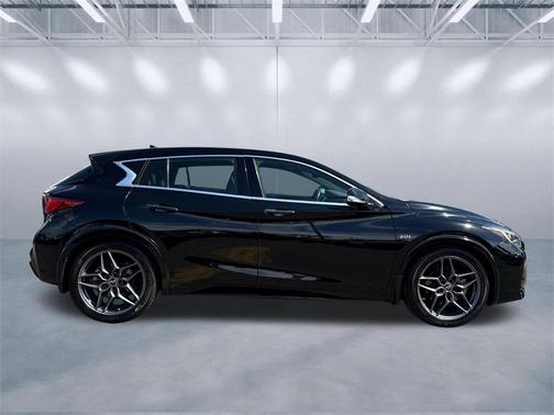 2019 INFINITI QX30 SPORT