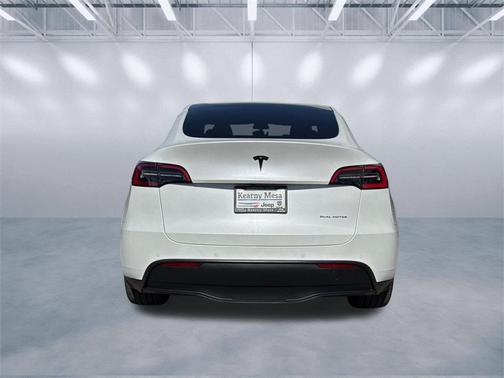 2021 Tesla Model Y Long Range Dual Motor All-Wheel Drive