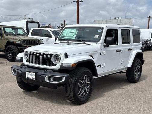 2025 Jeep Wrangler 4-Door Sahara 4x4