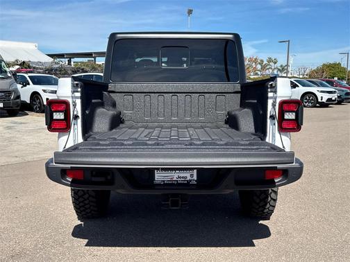 2026 Jeep Gladiator Willys 4x4