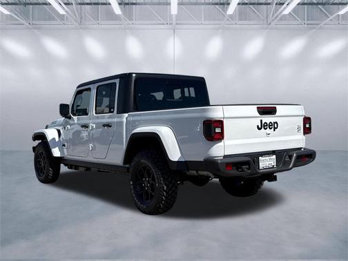 2026 Jeep Gladiator Willys 4x4