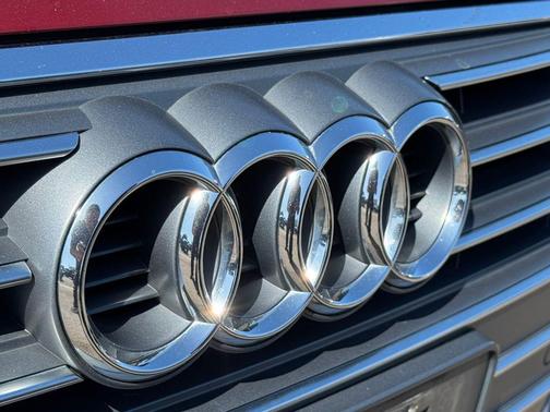 Matador Red Metallic 2018 Audi A4 2.0T Premium Plus
