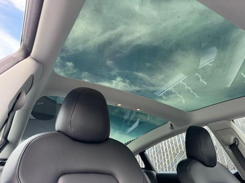 Silver 2018 Tesla Model 3 Long Range