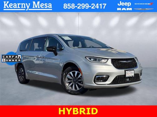 2024 Chrysler Pacifica Hybrid Select