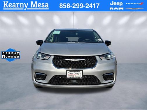 2024 Chrysler Pacifica Hybrid Select