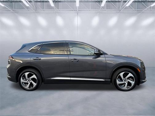 2025 VinFast VF 8 Eco