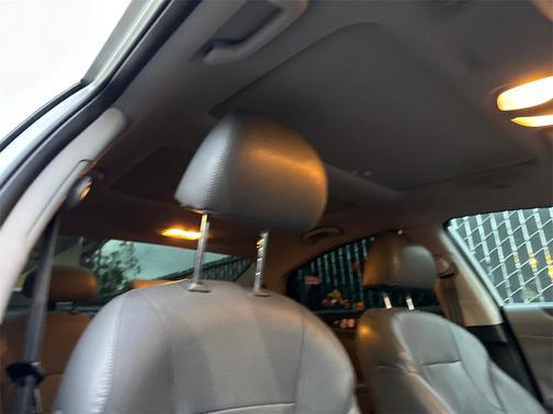 2012 Hyundai SONATA Hybrid Base