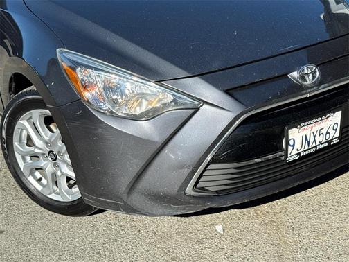 2017 Toyota Yaris iA Base