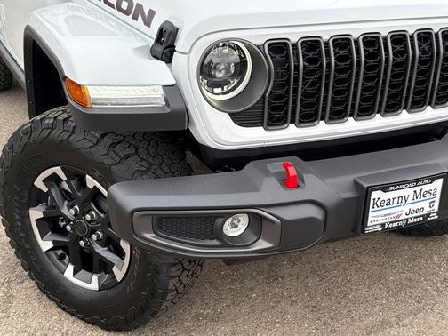 Bright White Clearcoat 2026 Jeep Wrangler Rubicon