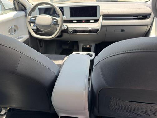 Atlas White 2024 Hyundai IONIQ 5 SEL