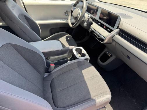 Atlas White 2024 Hyundai IONIQ 5 SEL