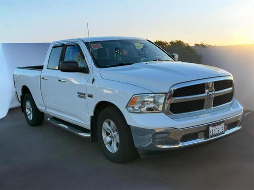 2016 RAM 1500 SLT