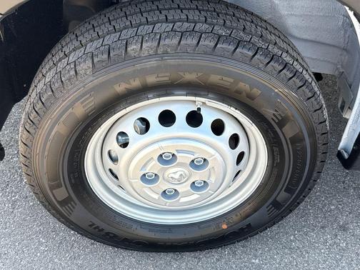 Bright White Clearcoat 2026 RAM ProMaster 2500 Tradesman