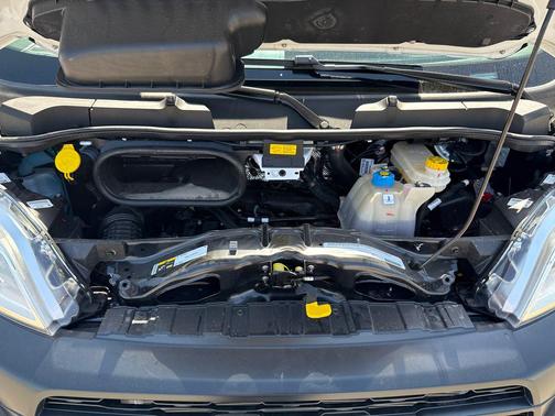 Bright White Clearcoat 2026 RAM ProMaster 2500 Tradesman