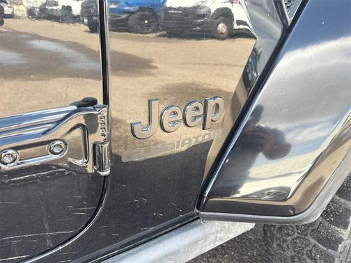 2021 Jeep Gladiator Willys 4x4