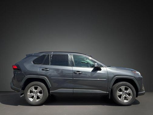 Magnetic Gray Metallic 2022 Toyota RAV4 XLE