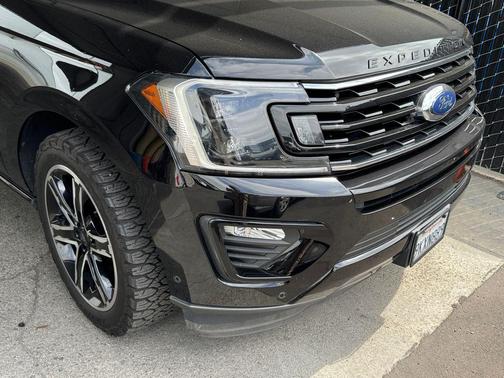 AGATE BLACK METALLIC 2020 Ford Expedition Limited