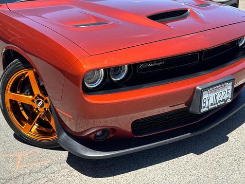 Sinamon Stick 2021 Dodge Challenger R/T Scat Pack