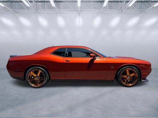 Sinamon Stick 2021 Dodge Challenger R/T Scat Pack