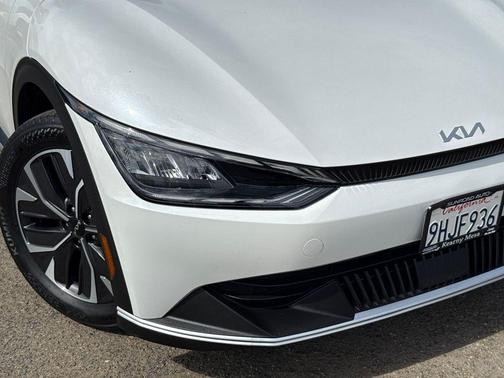2023 Kia EV6 Light