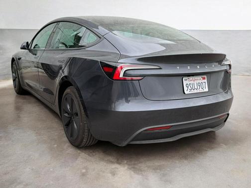 2025 Tesla Model 3 Long Range