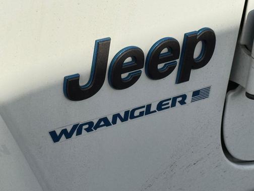 Bright White Clearcoat 2023 Jeep Wrangler 4xe Rubicon