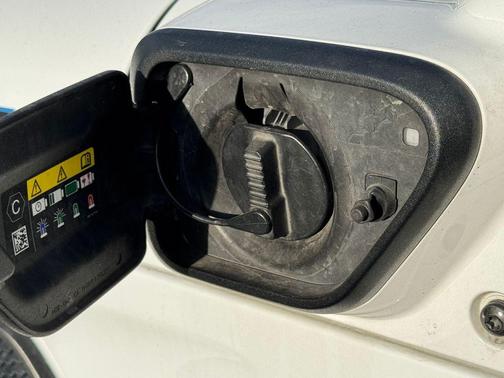 Bright White Clearcoat 2023 Jeep Wrangler 4xe Rubicon