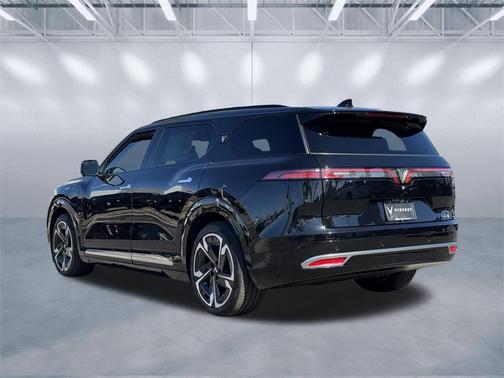 2024 VinFast VF 9 Plus