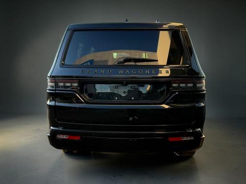2024 Jeep Grand Wagoneer L Series II 4x4