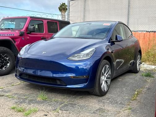 2024 Tesla Model Y Long Range Dual Motor All-Wheel Drive