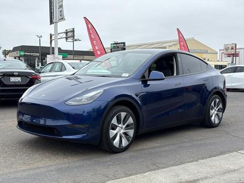 2024 Tesla Model Y Long Range Dual Motor All-Wheel Drive